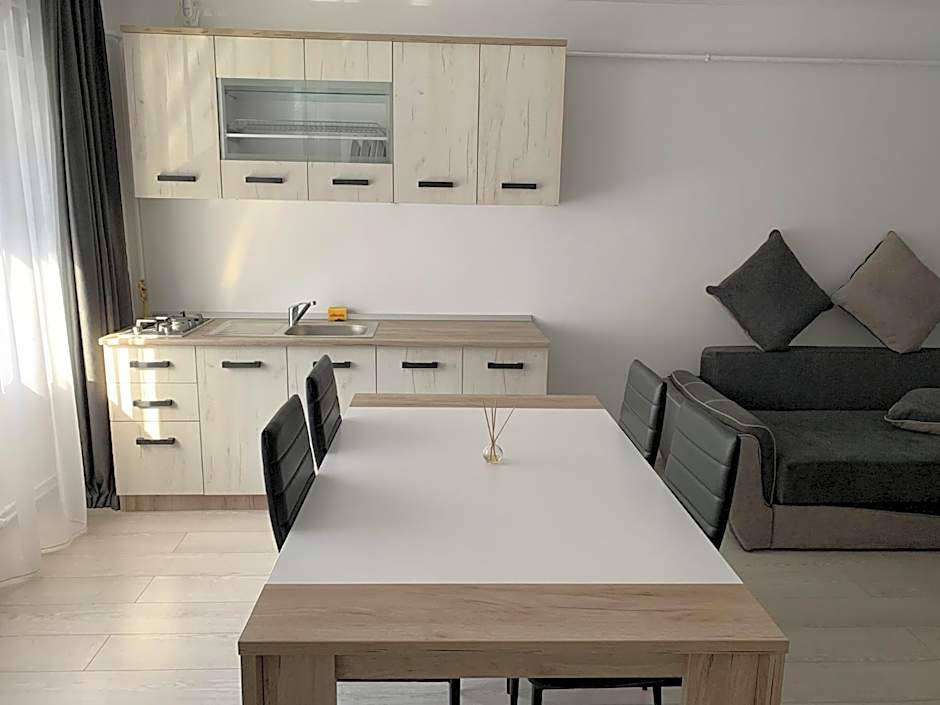 Cazare bloc nou ultracentral