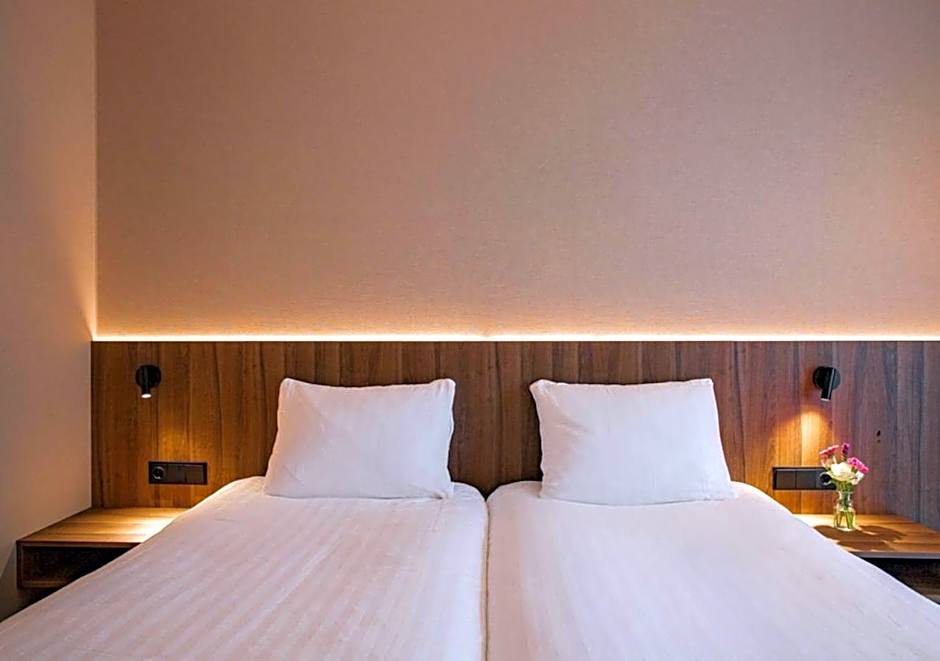 Hunzego Hotel