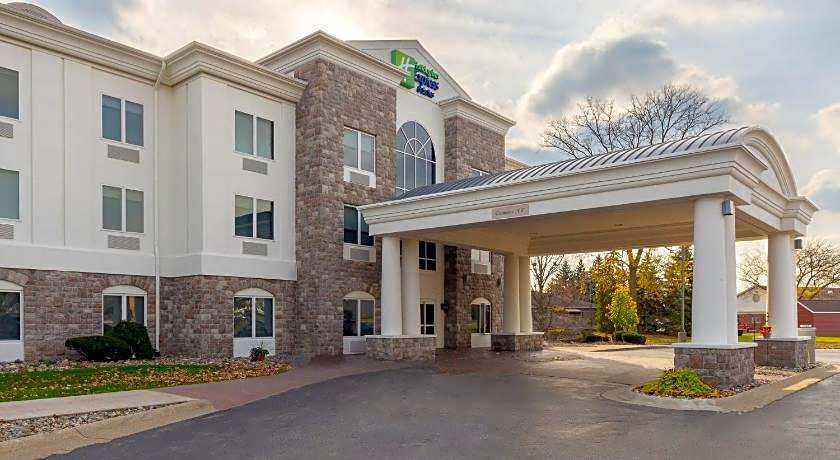 Holiday Inn Express Hotel &amp; Suites Saginaw By IHG