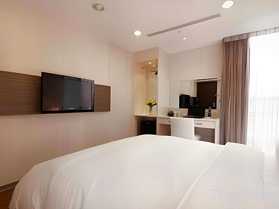 Butler Hotel (Plaza Hotel)