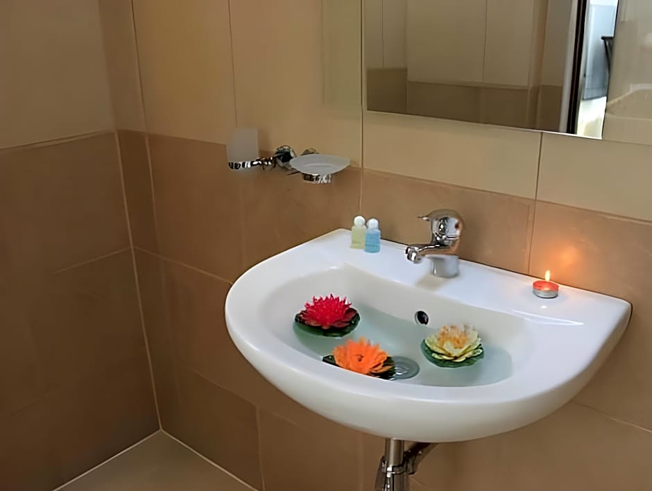 Chaweng Noi Residence