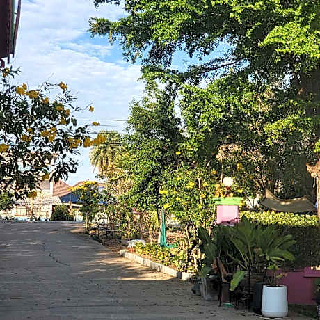 บุษราคัมรีสอร์ท มหาสารคาม