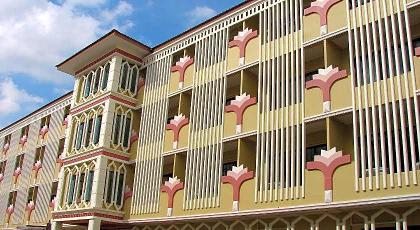 Poonsook Phitsanulok Hotel