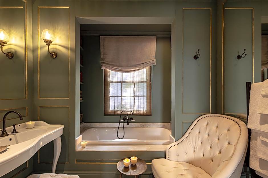 Akademie Street Boutique Hotel
