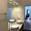 Lovecroatia Zagreb-'Paxnest' HOSTEL, No party! Cozy and quiet! Separated Men and women's Dormitory and Shower room! Indoor shoes provided! Lower beds with curtains for privacy! Maximum 4-5 beds per room! Fully prepared bed sheets! Have Laundry shop