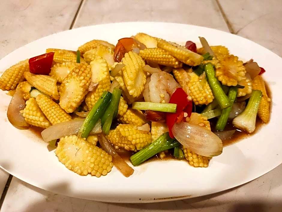 จอมเมือง Motel