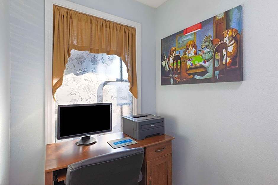 Travelodge by Wyndham Perry GA