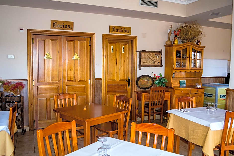 El Roble Hotel Restaurante