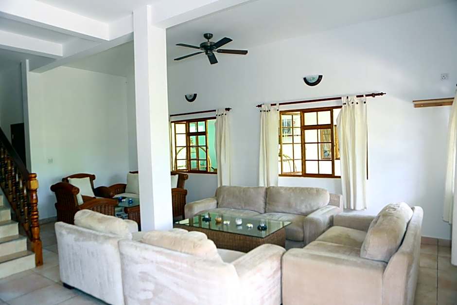 Le Surmer Self Catering Chalets