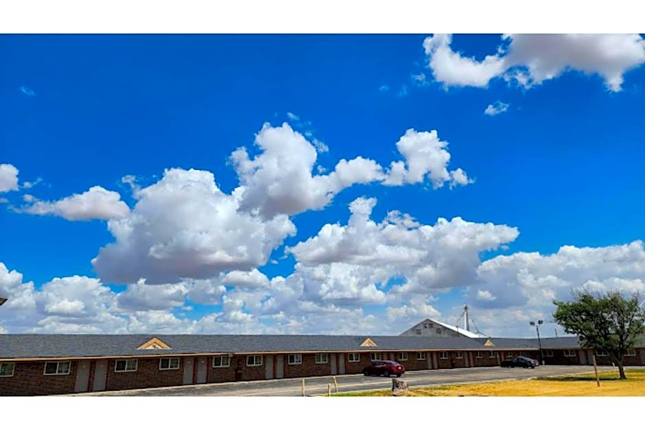 Route 66 Inn & Suites by OYO Vega Tx