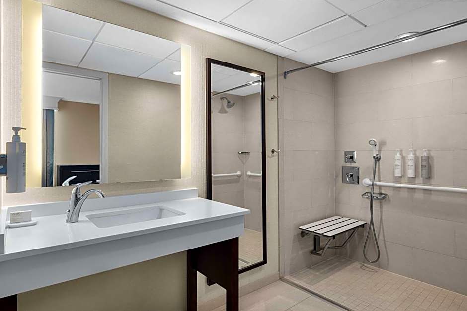 Hampton Inn & Suites Downers Grove Chicago