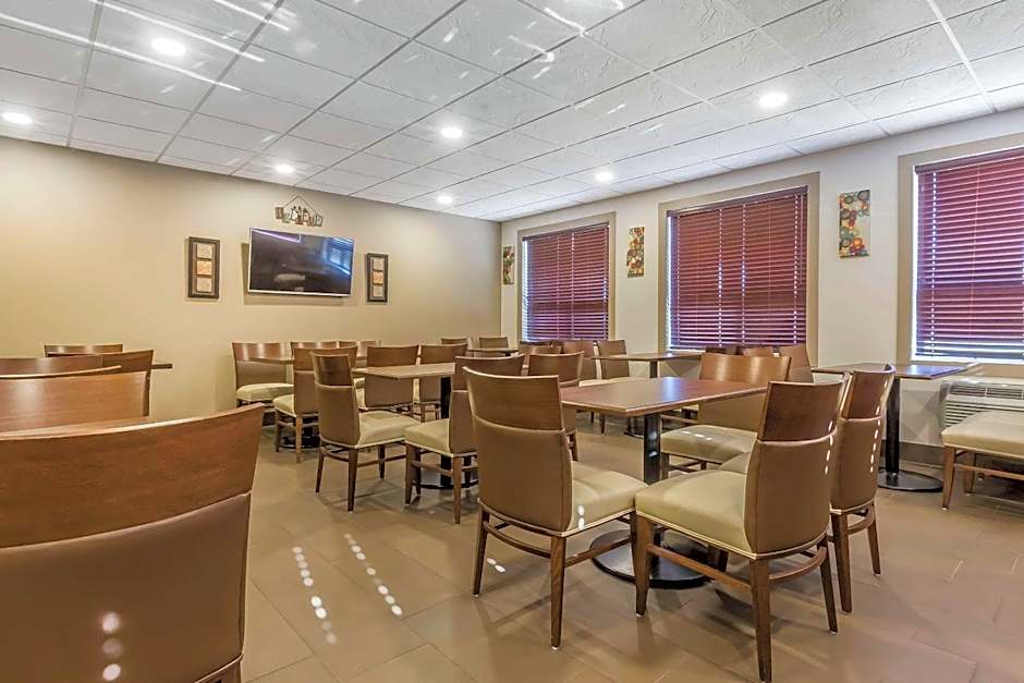 Comfort Inn & Suites