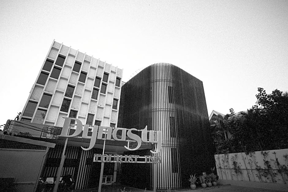 Dynasty Tourist Inn