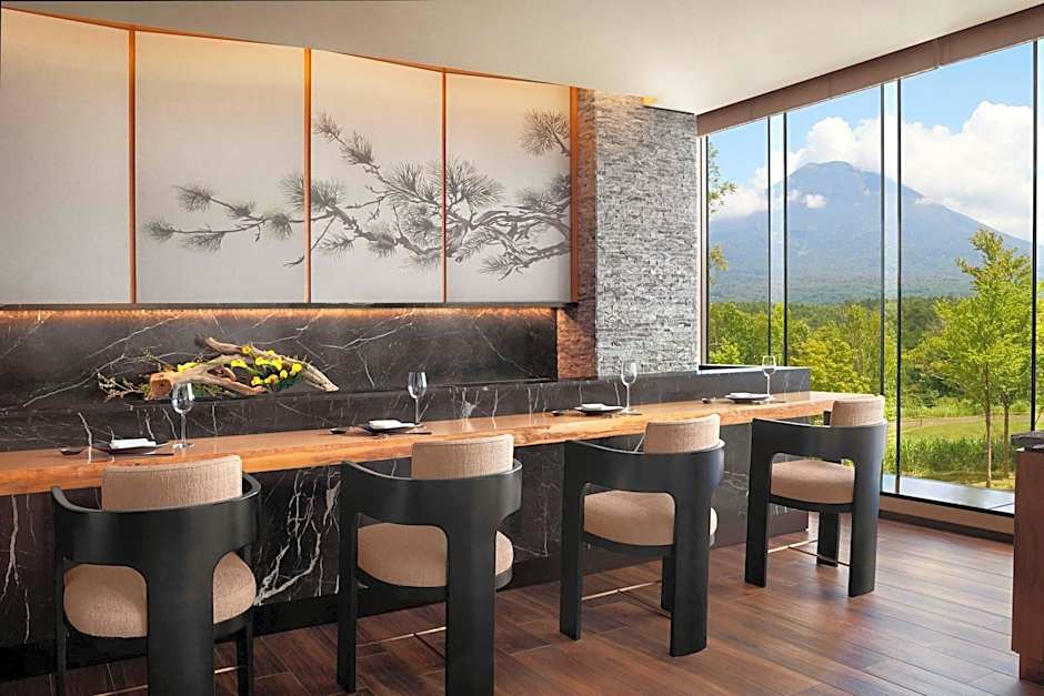Higashiyama Niseko Village a Ritz-Carlton Reserve