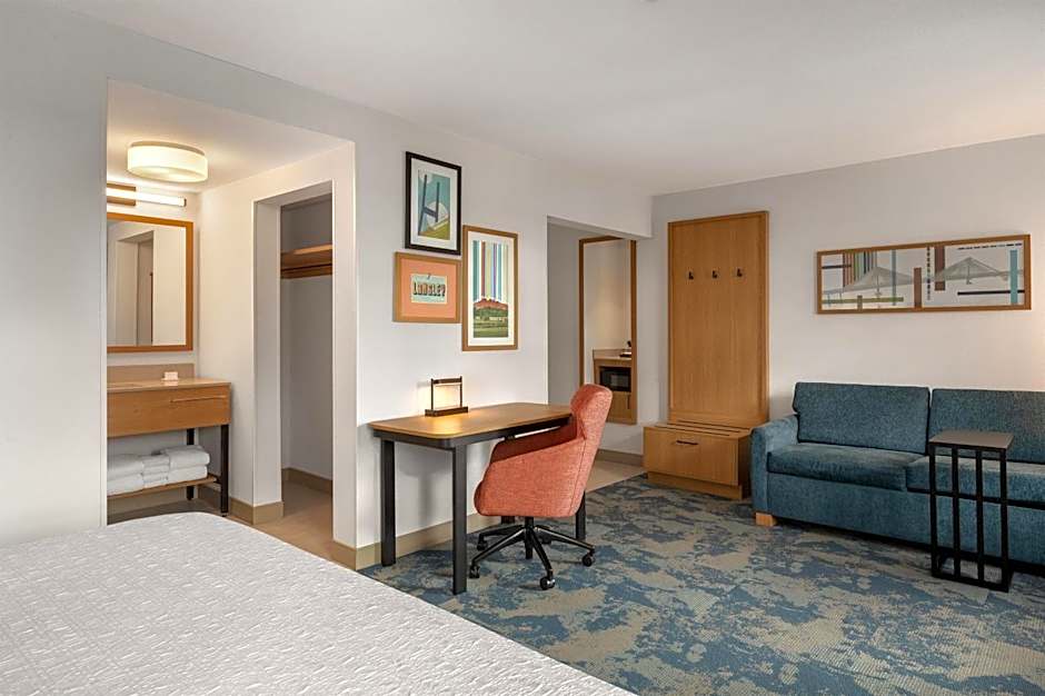 Hampton Inn & Suites by Hilton Langley-Surrey