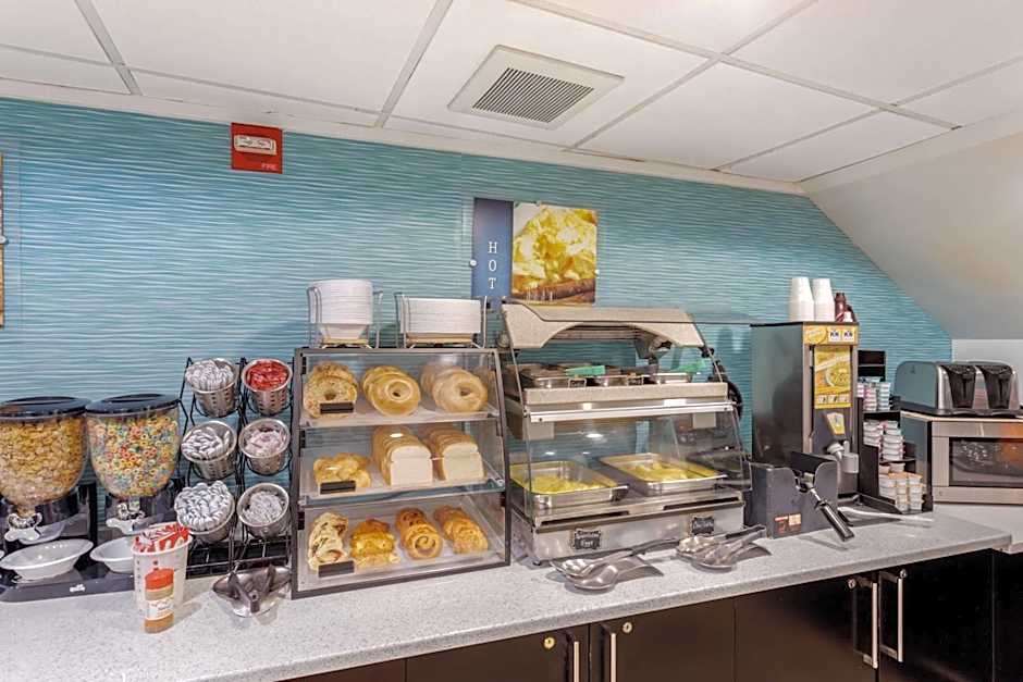 Best Western Plus Brooklyn Bay Hotel