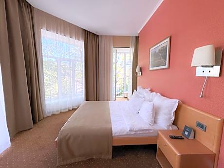 Junior Suite with Balcony