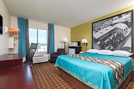 Queen Room - Non-Smoking