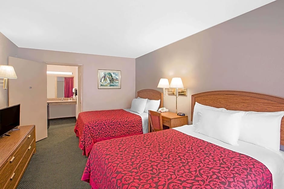 Days Inn by Wyndham Wilmington / University