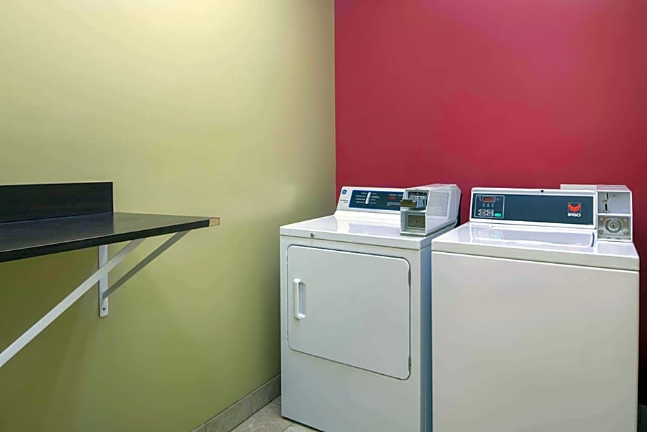 La Quinta Inn & Suites by Wyndham Union City