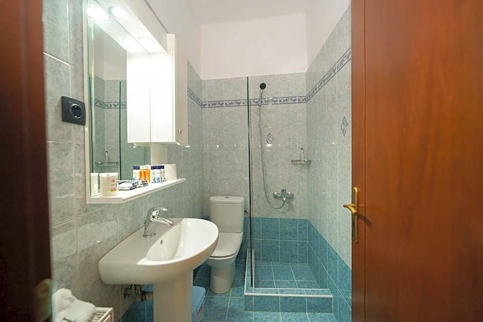 Elati Suites & Apartments-Mihail