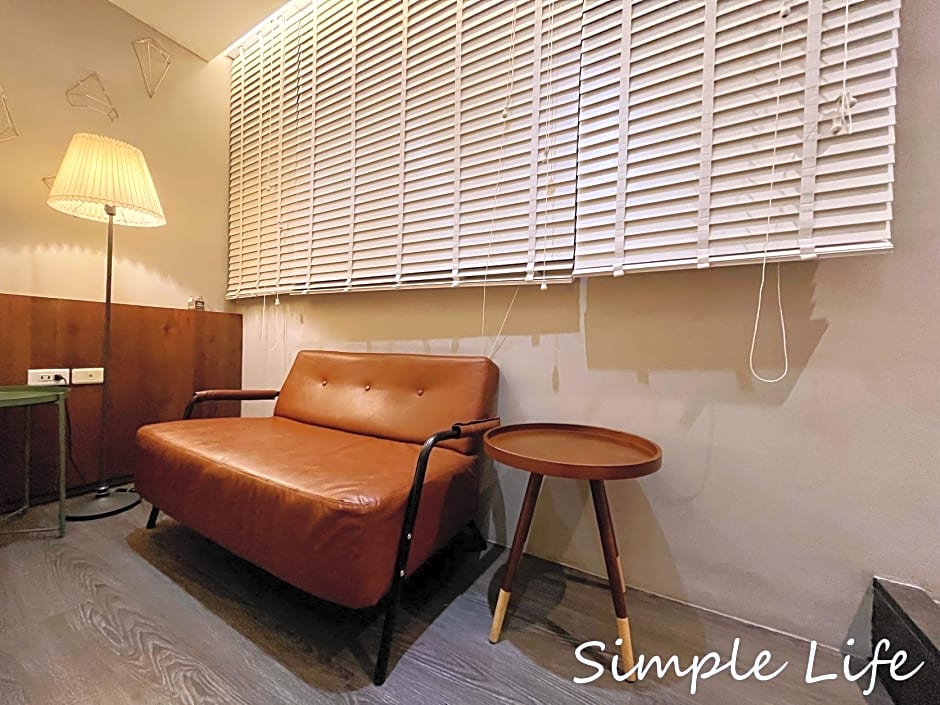 Simple Life Room