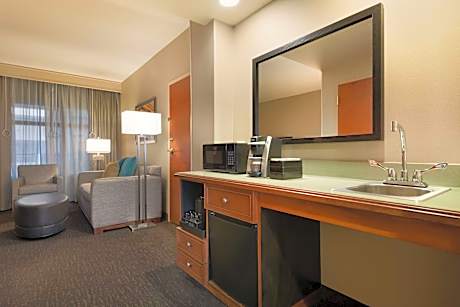 2 Dbl 1Bdrm Ste Mobility Access Ri Shwr Ns