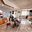 Residential Suites Blue Springs by Hotel O I 70