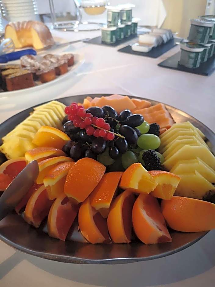 Restaurant & Design Hotel Noem Arch