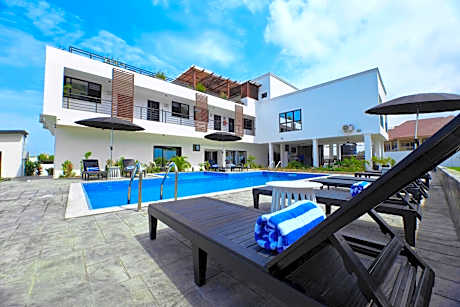 River Hills Hotel & Suites