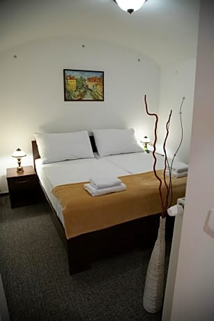1 Bedroom Sofabed Suite