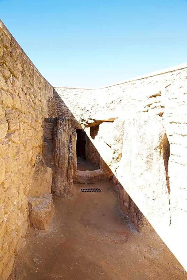 Los Dólmenes