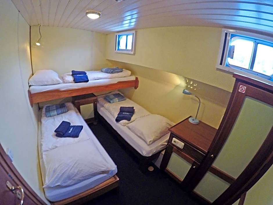 Botel Elodie