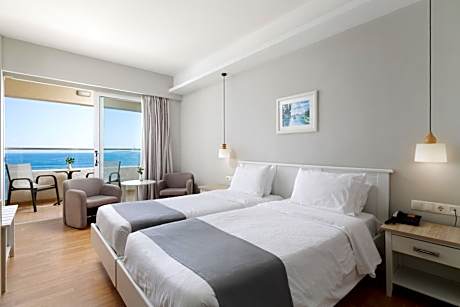 Superior Double or Twin Room with Sea View