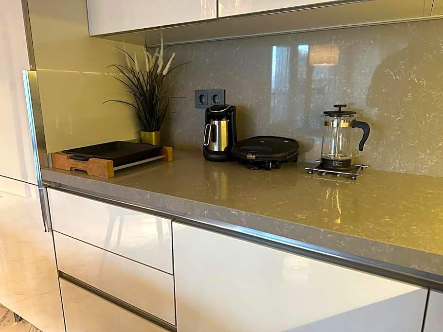 Cozy luxury apt in Sinpas queen