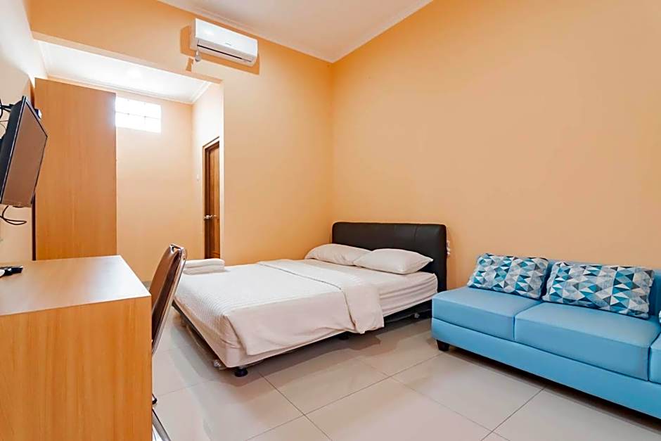 Shofy Guest House Mitra RedDoorz