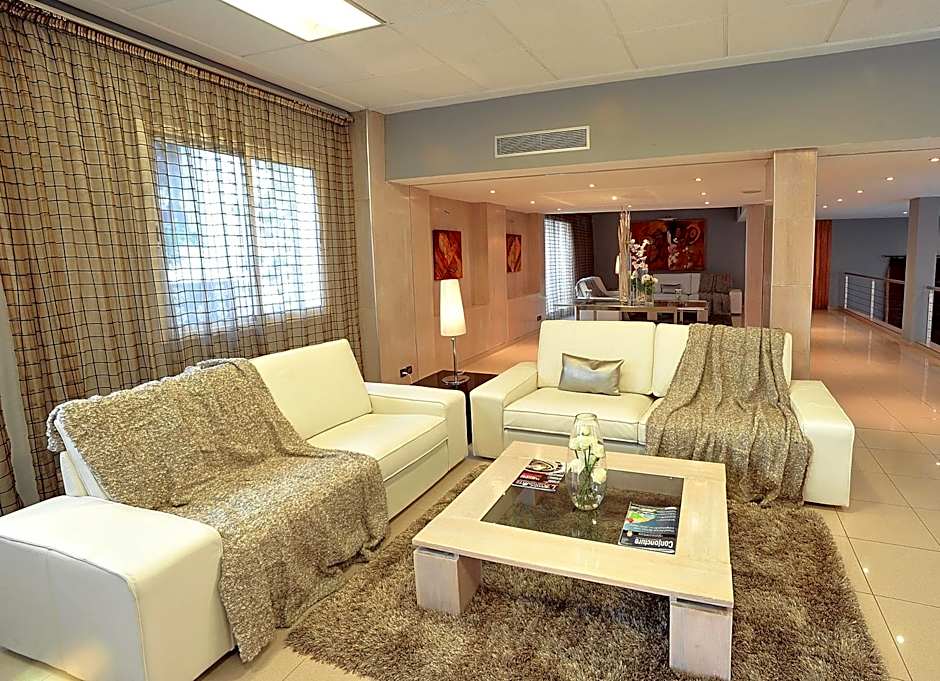 Casablanca Suites & Spa