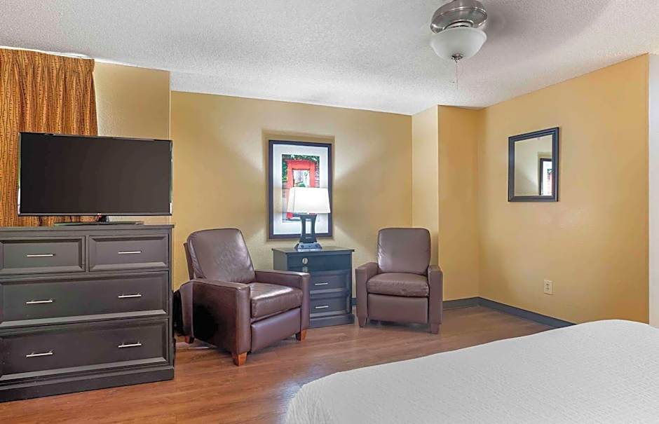 Extended Stay America Suites - Palm Springs - Airport