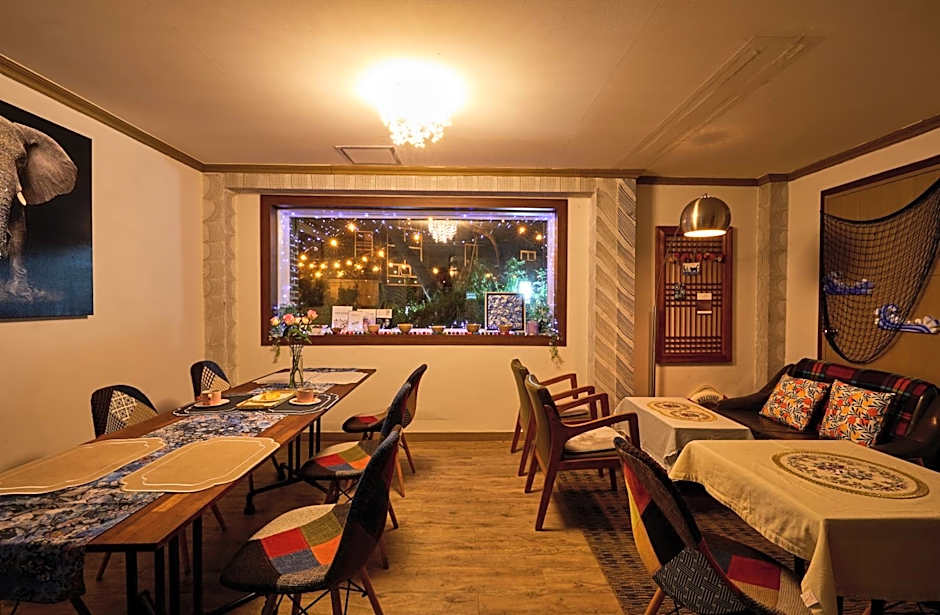 Buan Tree California Hotel