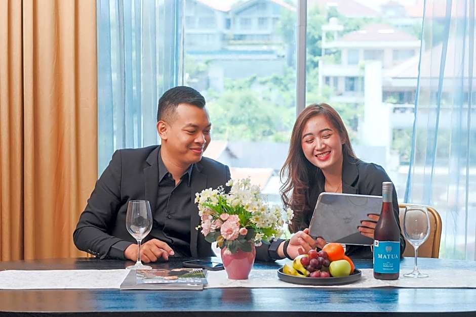 Grand Edge Hotel Semarang