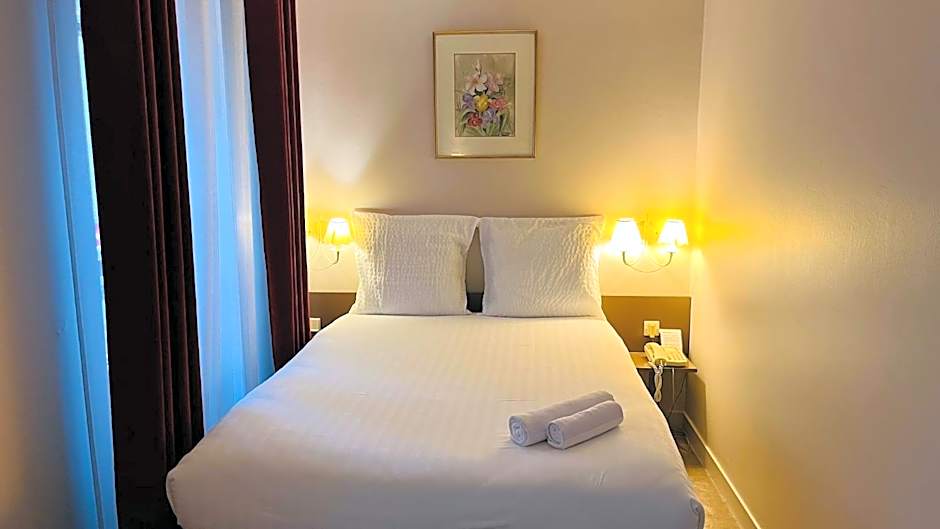 Hotel Paris Vesinet -ex Auberge des 3 Marches