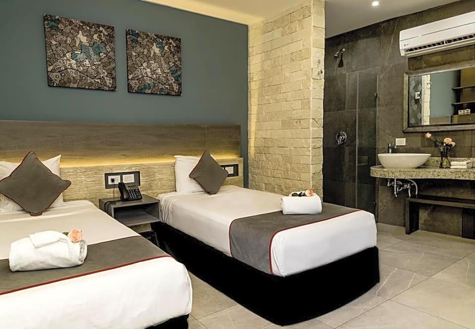 Illusion Xpress I Attraction Hotel Deluxe