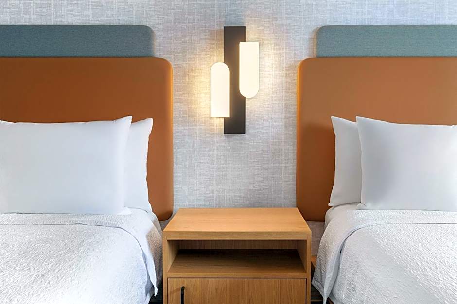 Hampton Inn & Suites by Hilton Langley-Surrey