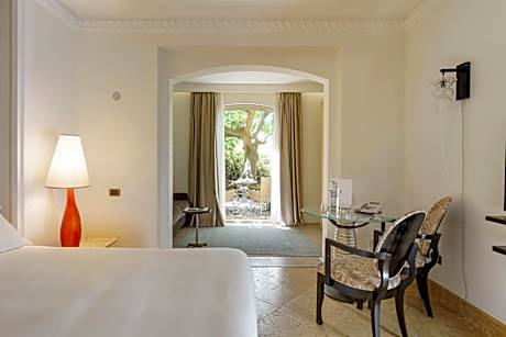 Classic Triple Room with Terrace