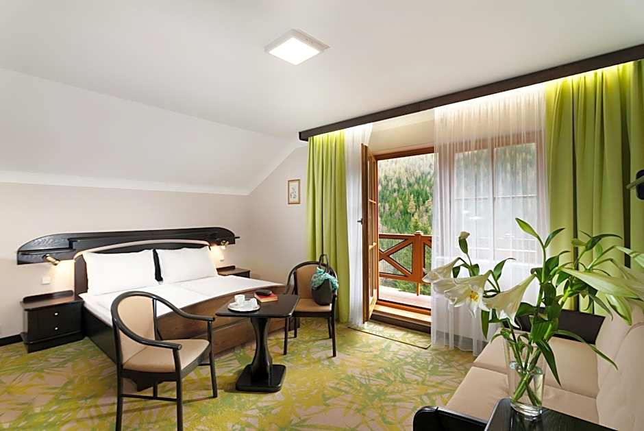 Hotel Zatisi