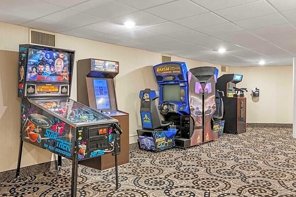 Best Western Plus Landmark Inn