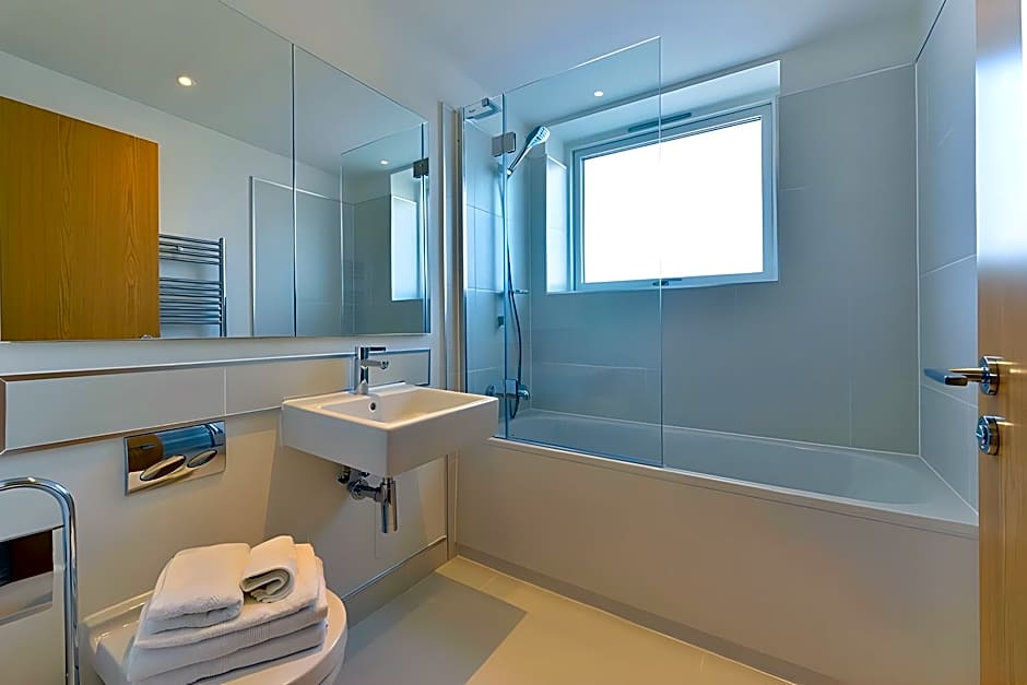 Tower Bridge City Apartments London