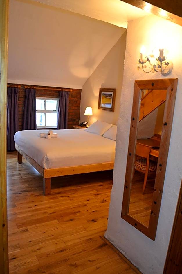 Walsh's Hotel and Apartments