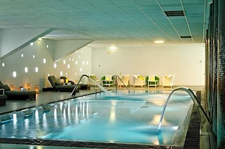 Open Village Sports Hotel & Spa Club