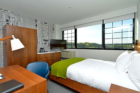 1 Full Bed Manhattan